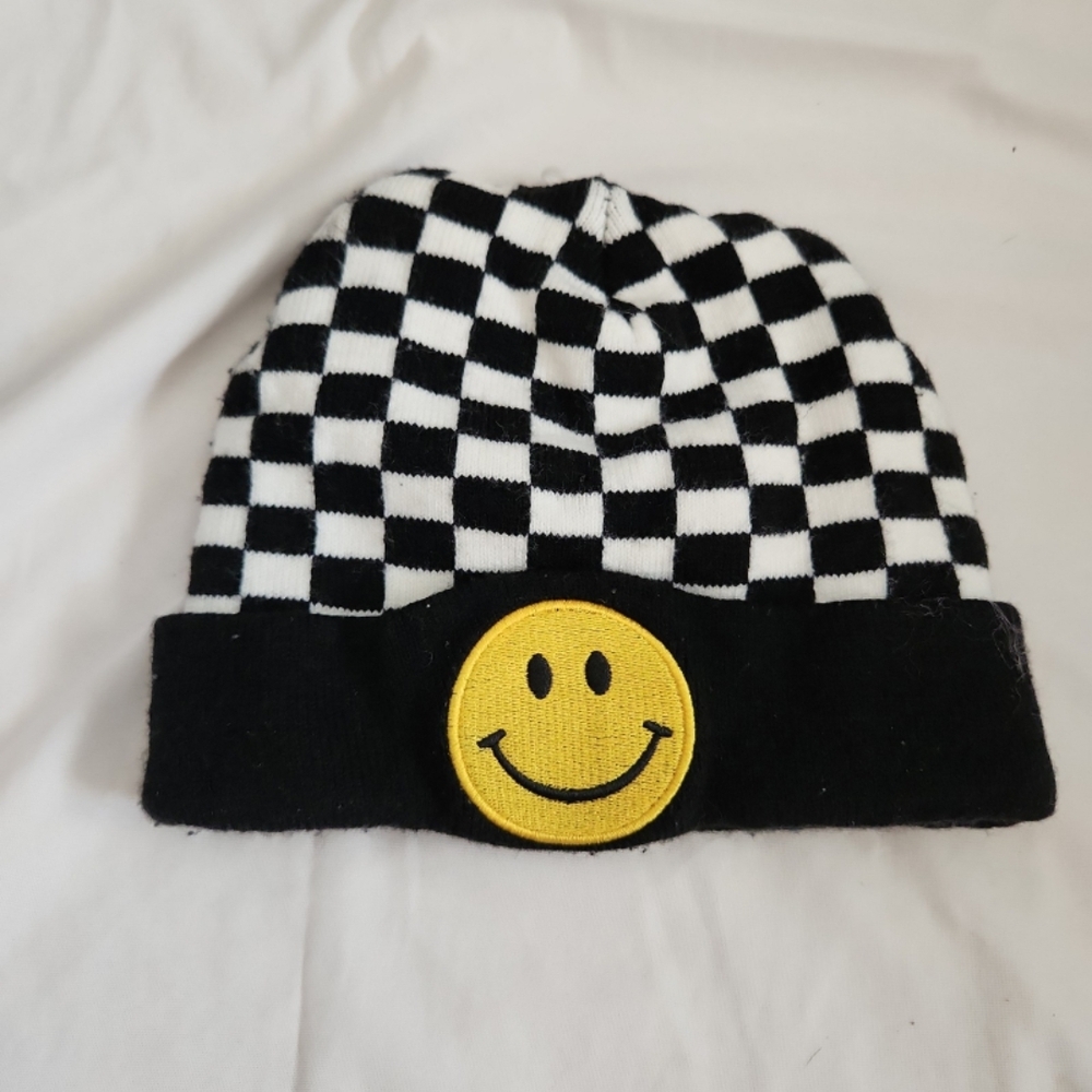 Beanie black white plaid smiles #Q004